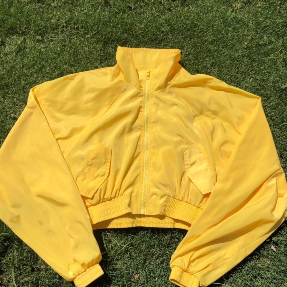 bright yellow bold streetwear jacket 🍋🍯💫⚡️